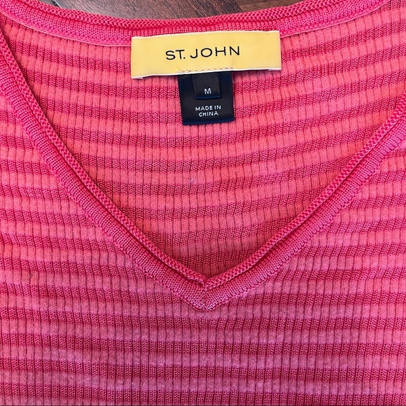 St. John Knit Tank Top - Picture 3 of 6